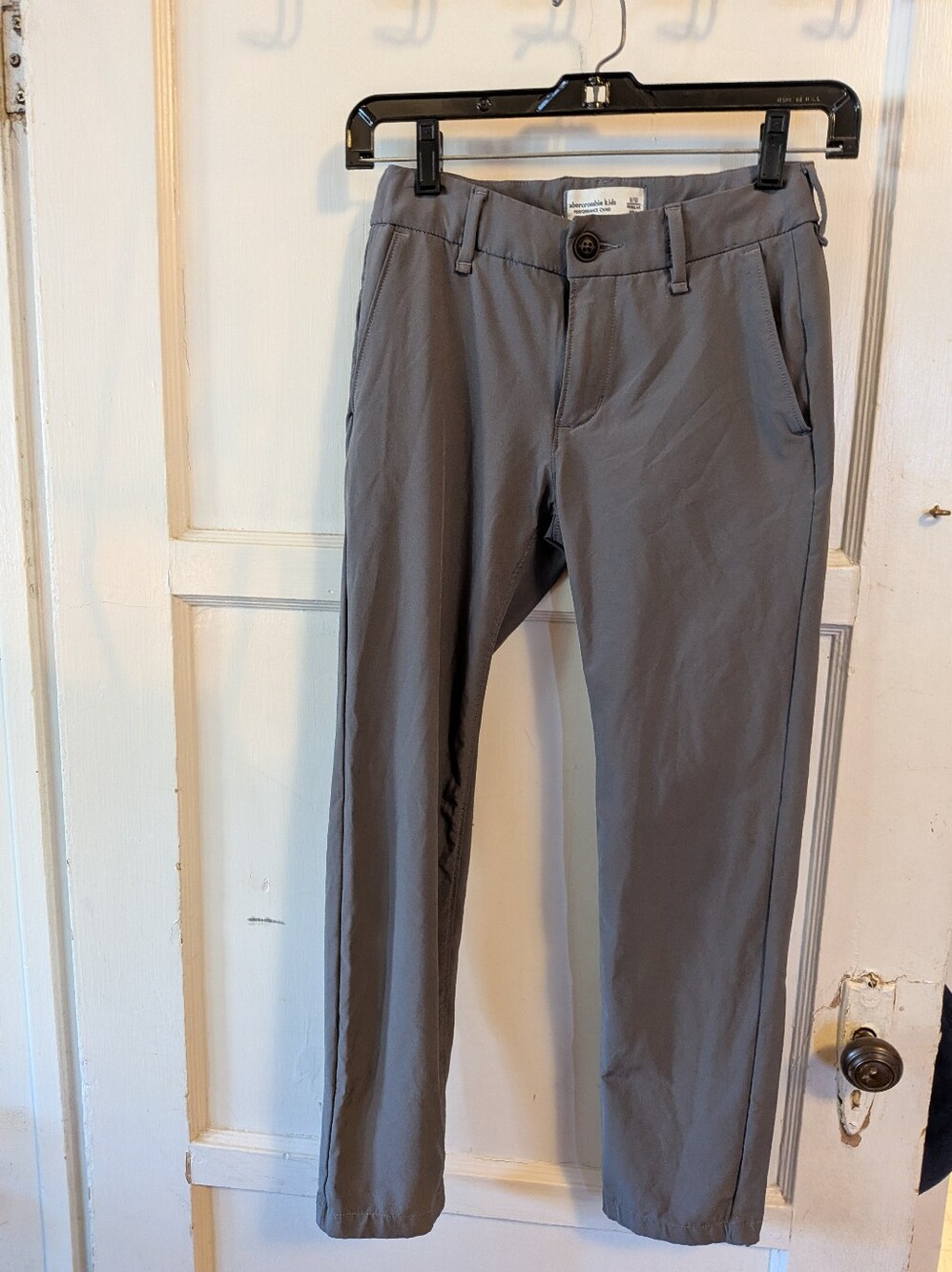 Kids Abercrombie Gray Performance Chino, size 9/10 Regular